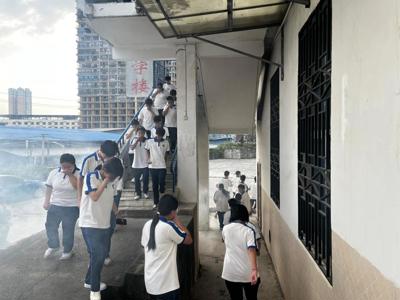 消防演练砺实战，平安校园筑防线 ——广西工商学校开展消防安全演练