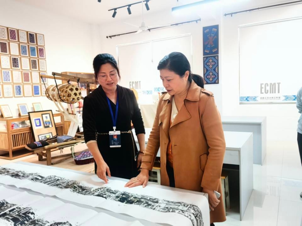 b05d69fee124e1344d2cc9fa325fa756