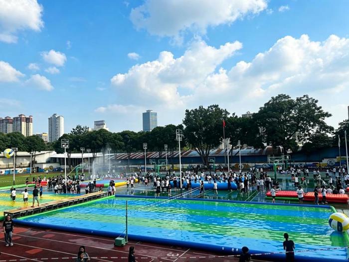 以水为礼谢师恩 青春欢畅庆佳节——广西工商学校举办2026年校园泼水节活动