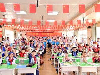 指尖传非遗，书签载文脉｜我校数字艺术专业群走进高新小学西校区开展社会服务