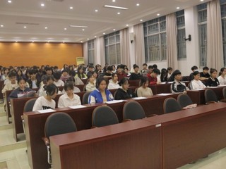 广西工商学校召开第三十二届学生代表大会